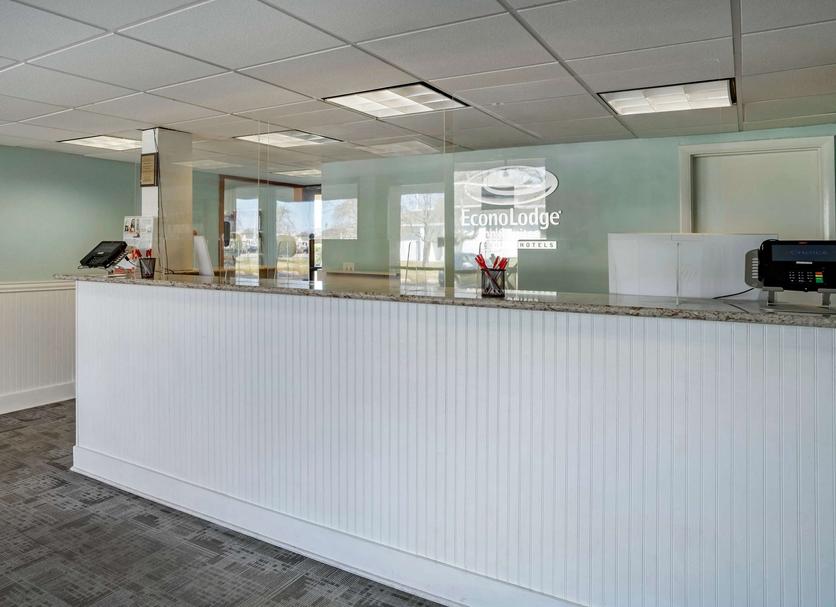 Front desk Photo