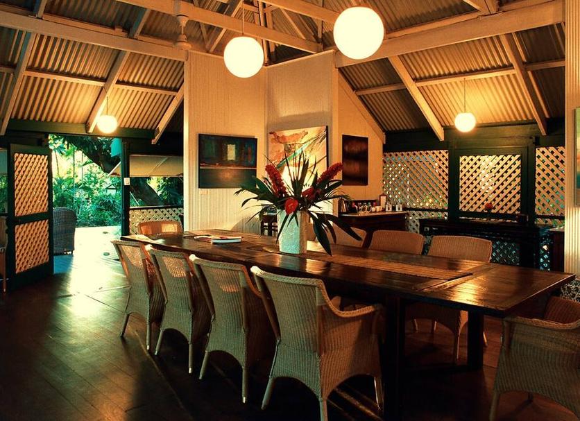 Dining room Photo