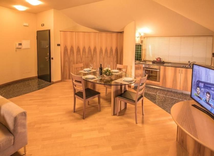 Dining room Photo