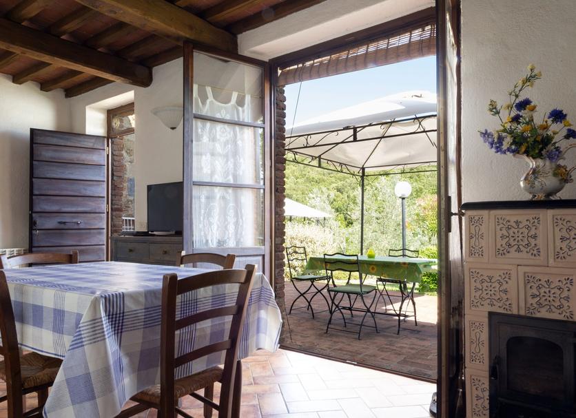 Dining room Photo