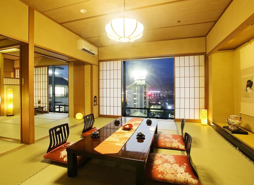 Dining room Photo