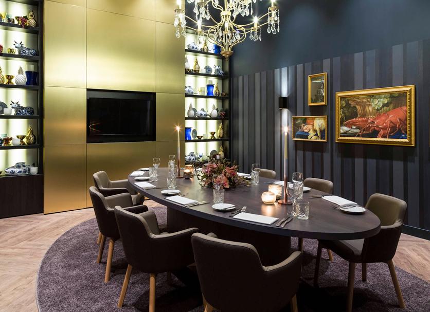 Restaurant Photo