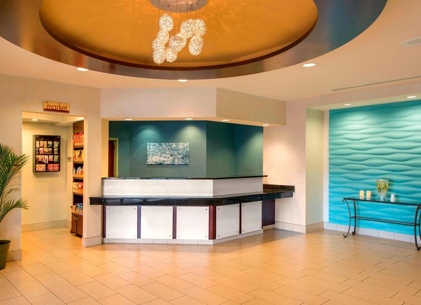 Front desk Photo