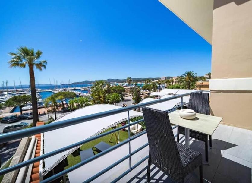 Balcony Photo