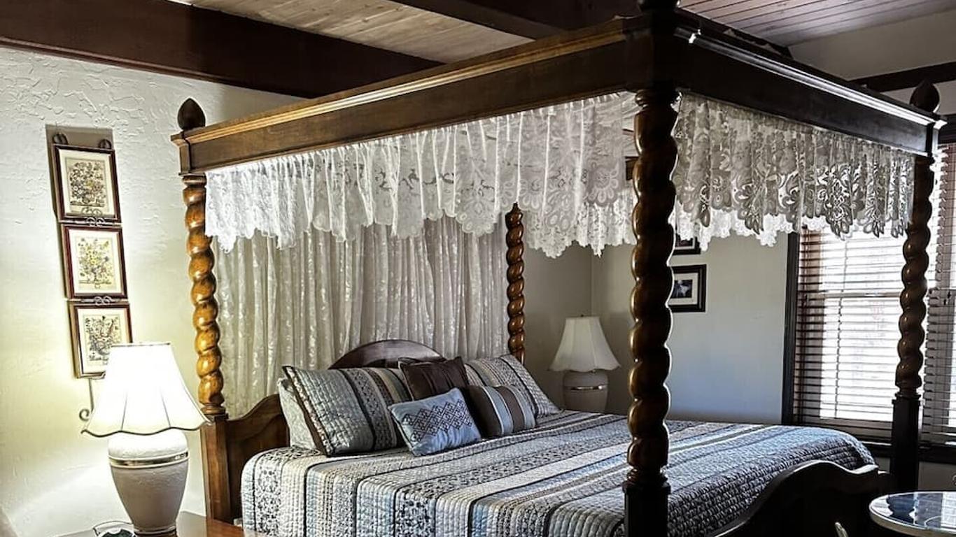 Arizona Mountain Inn & Cabins