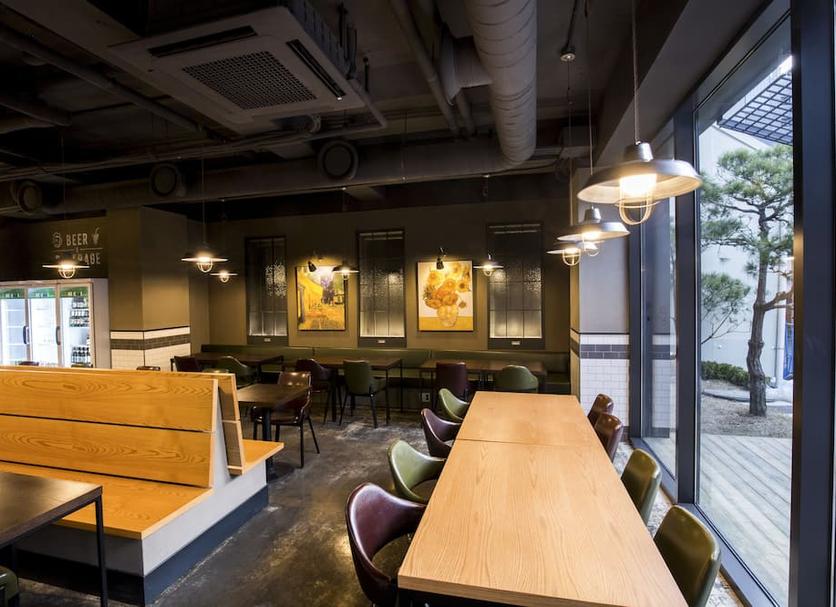 Restaurant Photo