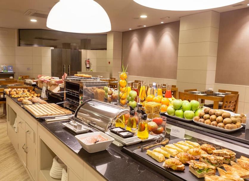 Buffet Photo