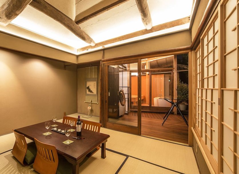 Dining room Photo