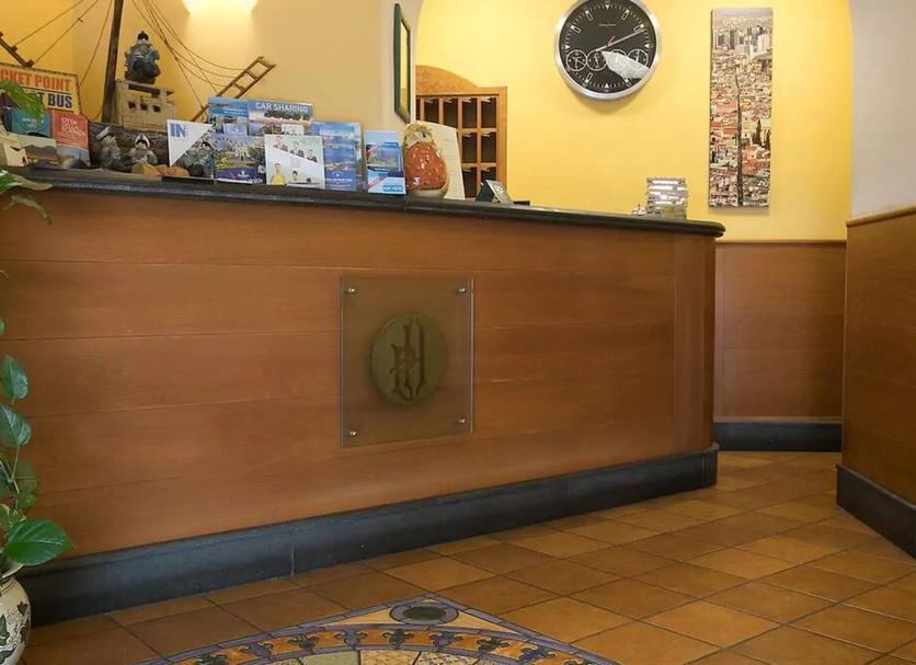 Front desk Photo