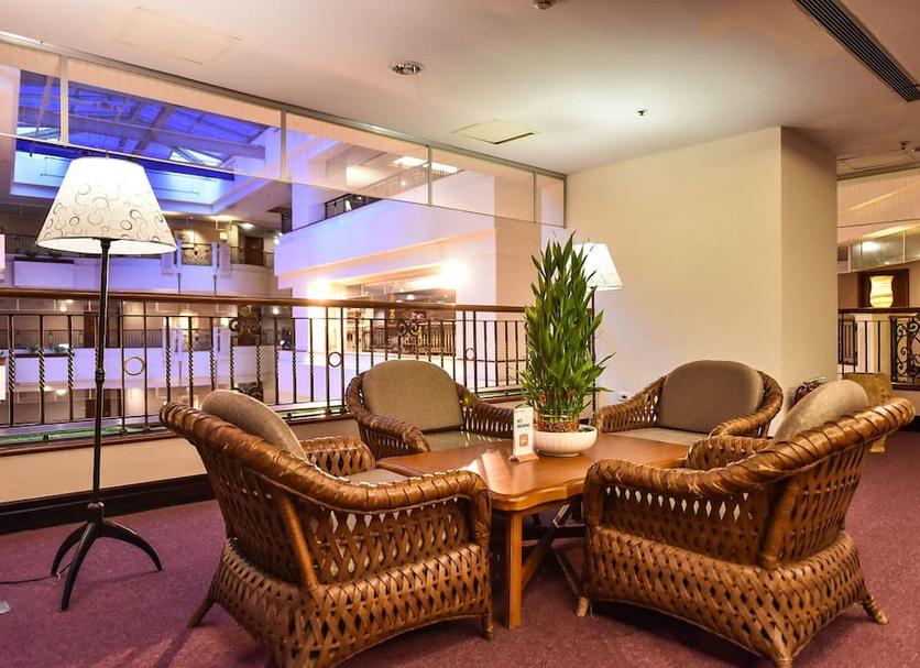 Lounge Photo