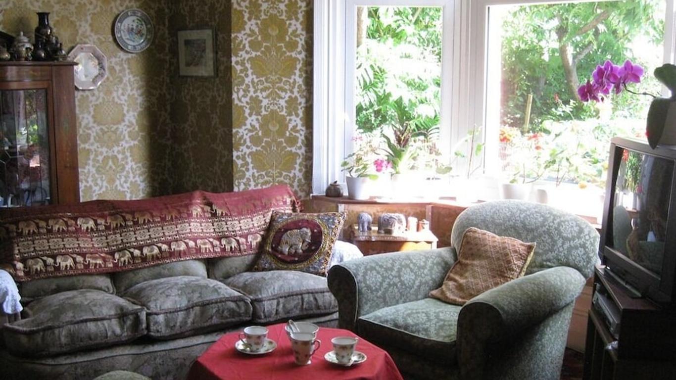 Grove Guest House