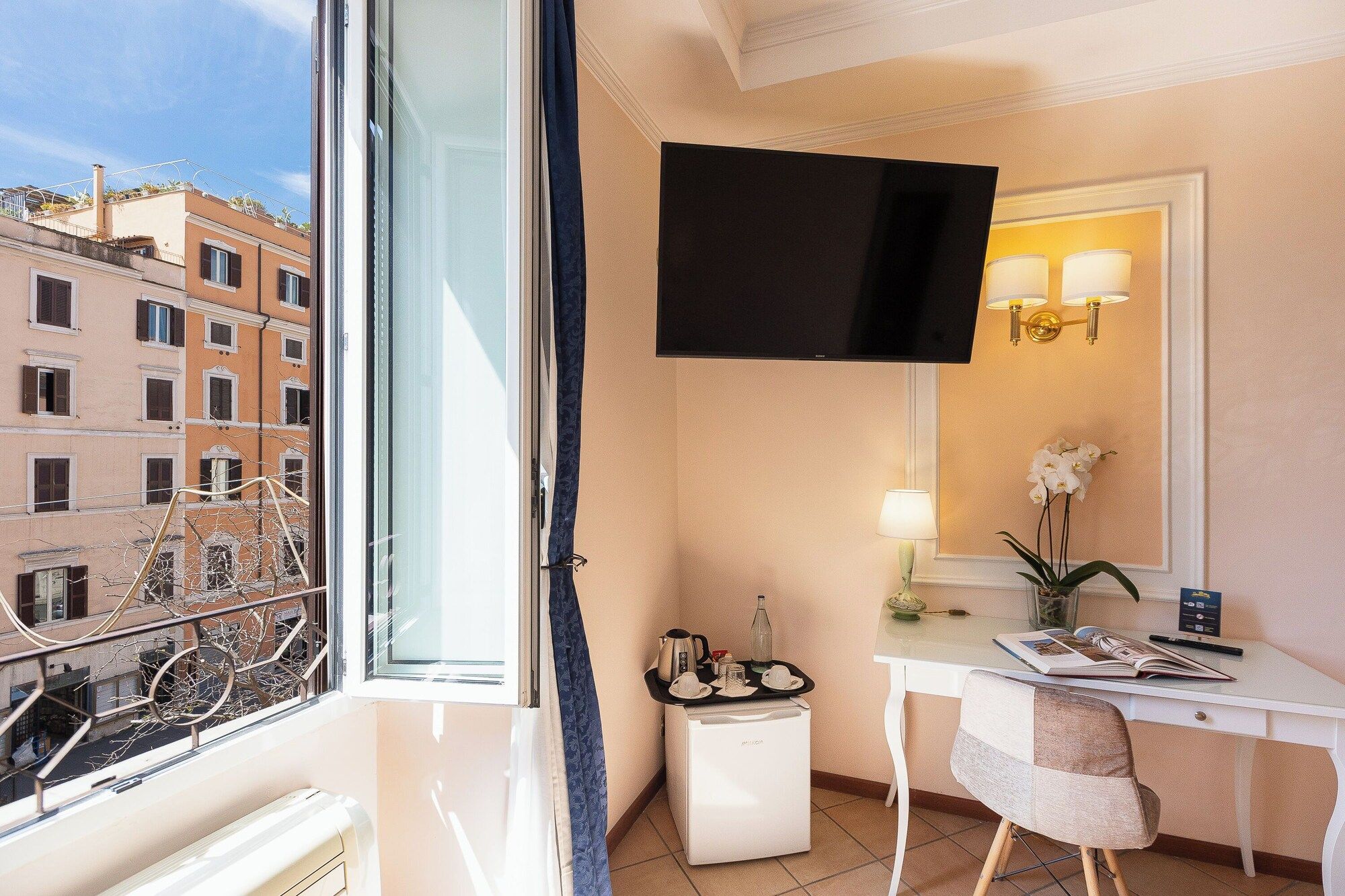 Room amenity