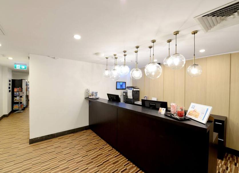 Front desk Photo