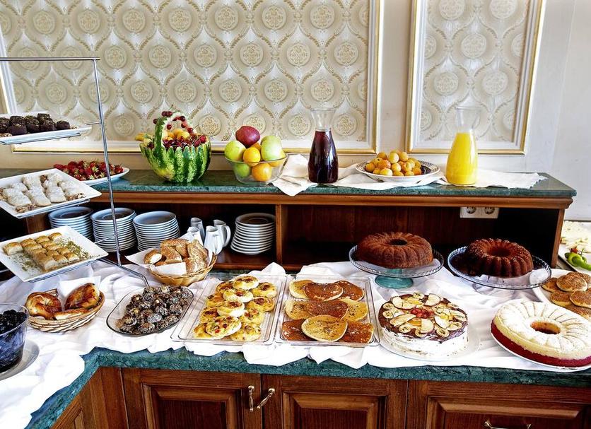 Buffet Photo