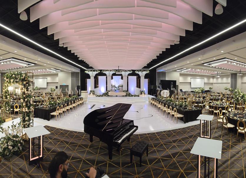 Banquet hall Photo
