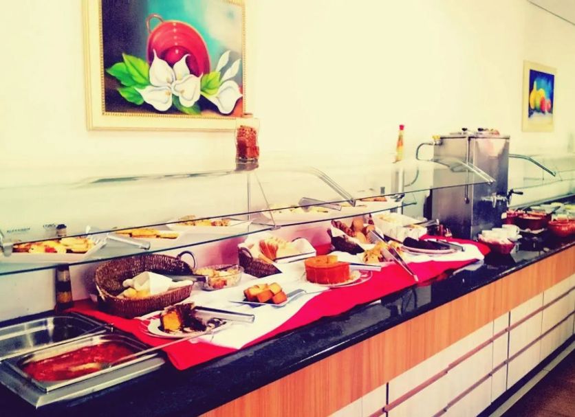 Buffet Photo