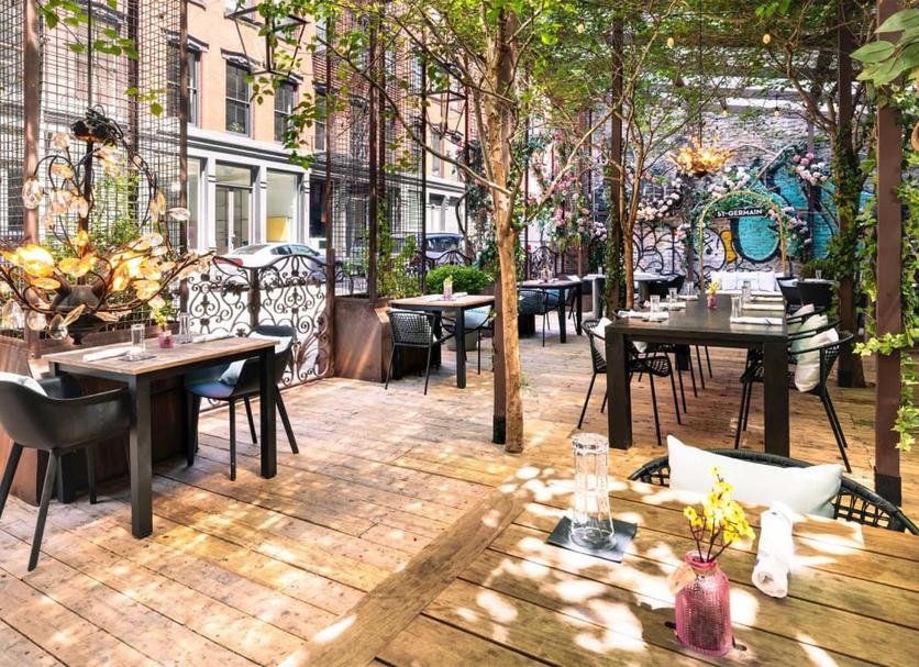 Restaurant Photo