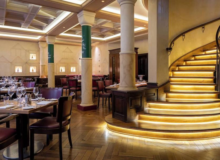 Restaurant Photo