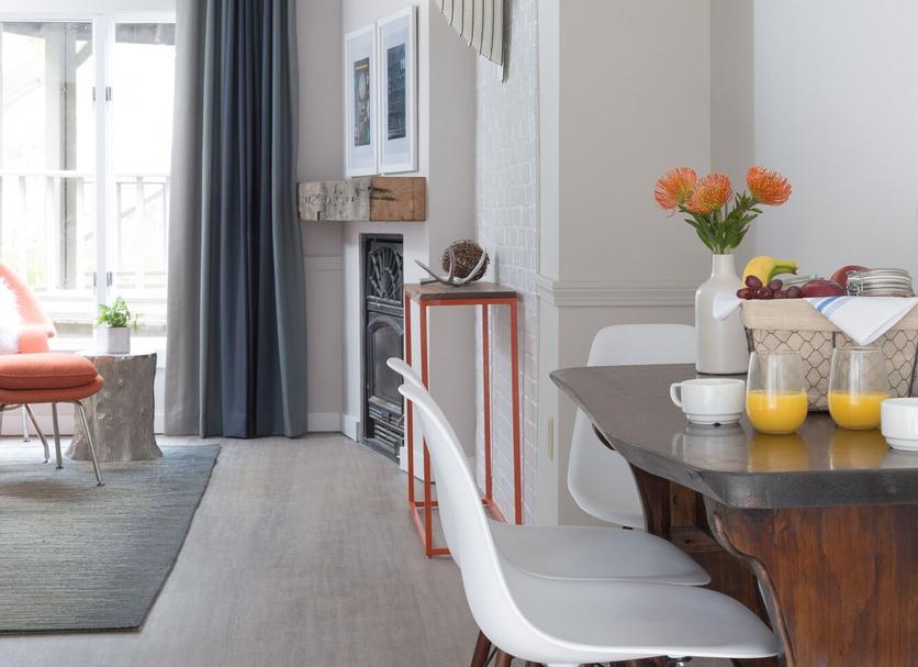 Dining room Photo