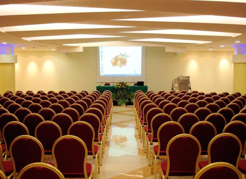 Conference room Photo