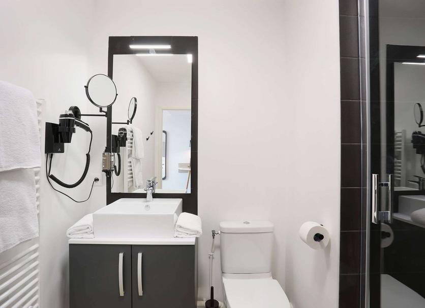 Bathroom Photo