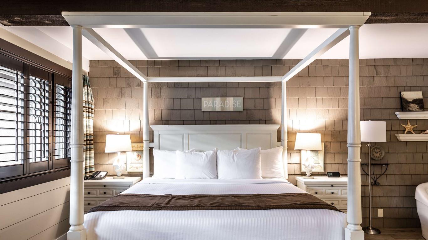 Prestige Lakeside Resort