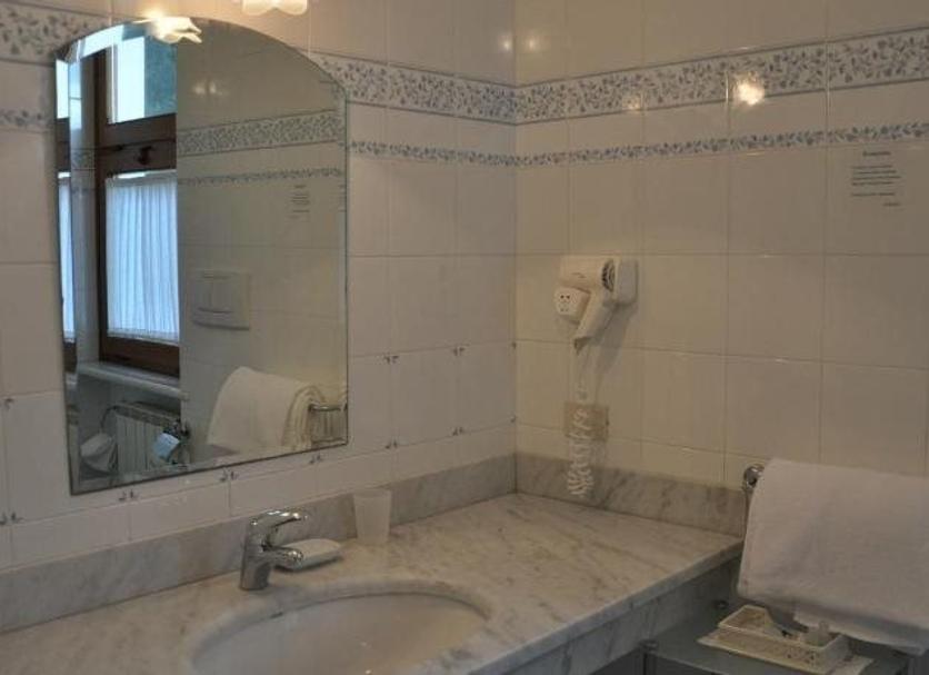 Bathroom Photo