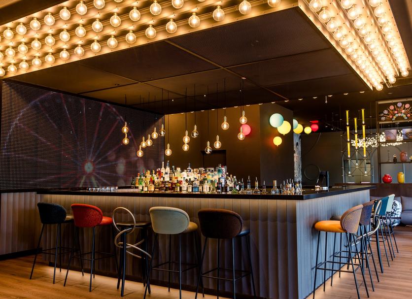 Bar Photo