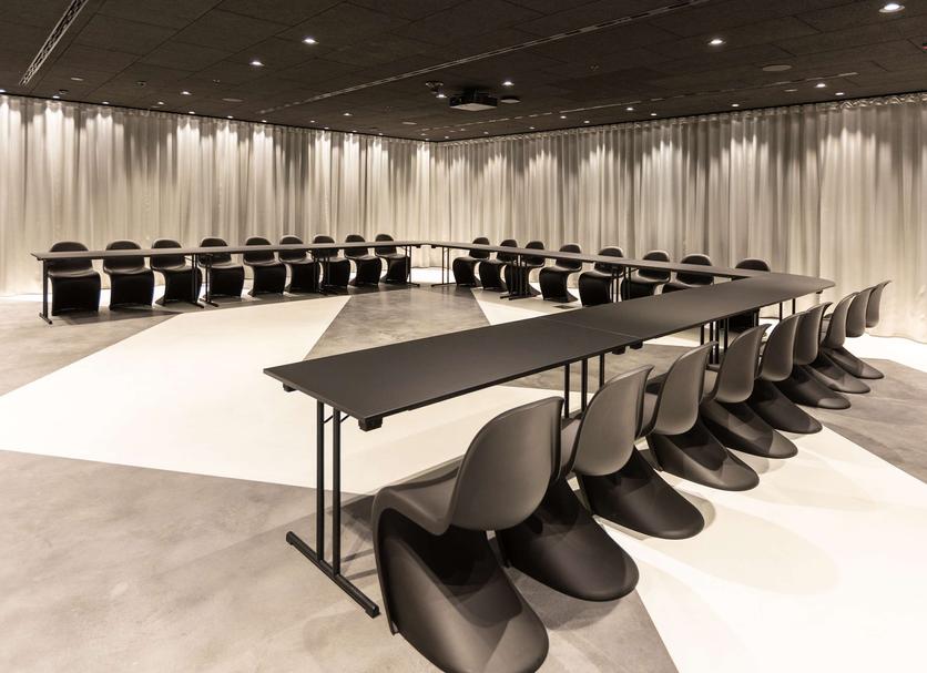 Conference room Photo