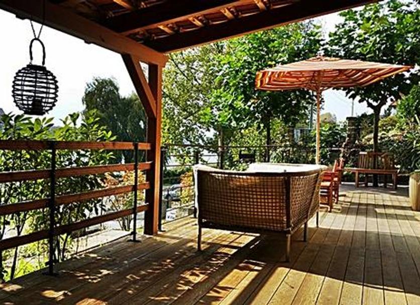 Balcony Photo