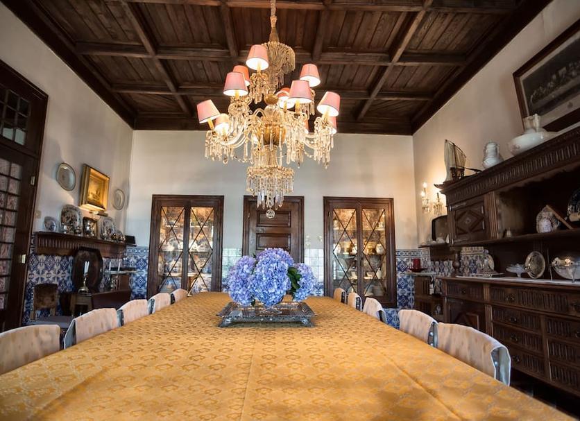 Dining room Photo