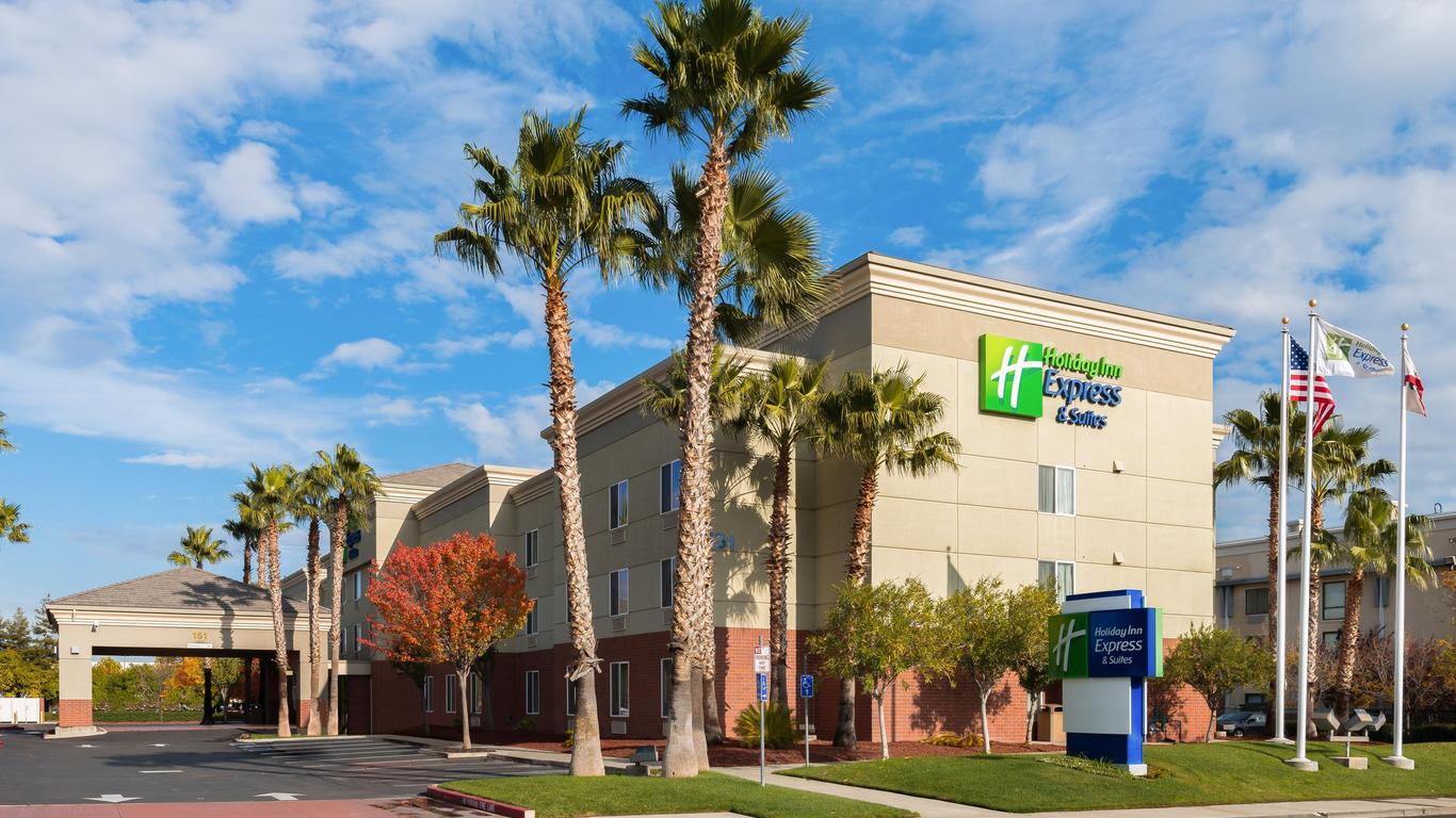 Holiday Inn Express Hotel & Suites Vacaville, An IHG Hotel