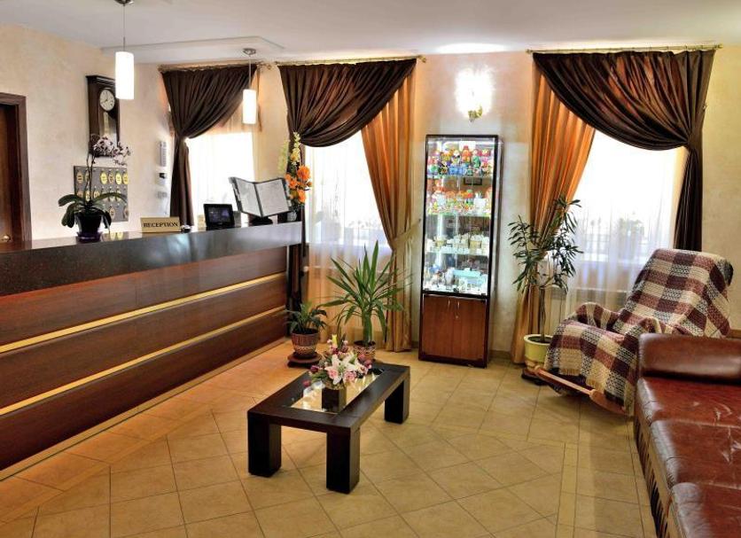 Front desk Photo