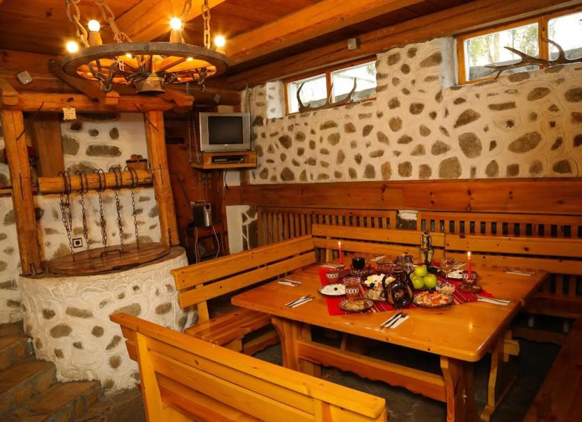 Dining room Photo