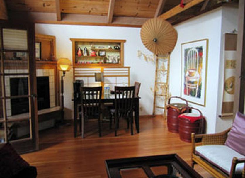 Dining room Photo