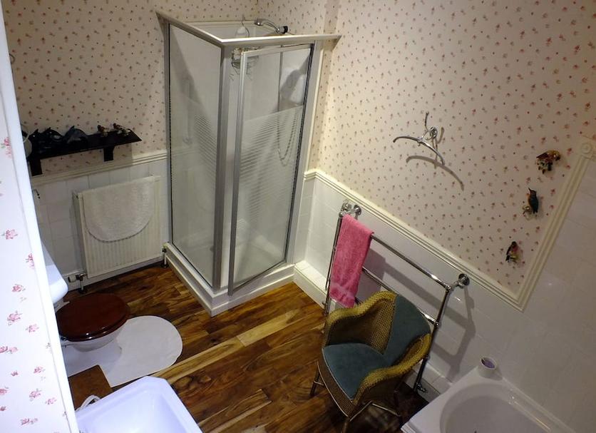 Bathroom Photo