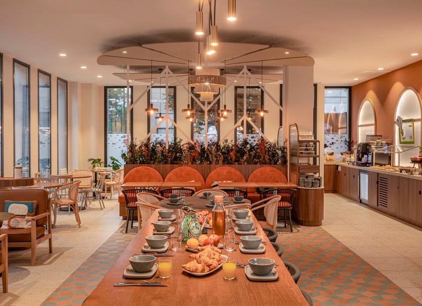 Restaurant Photo