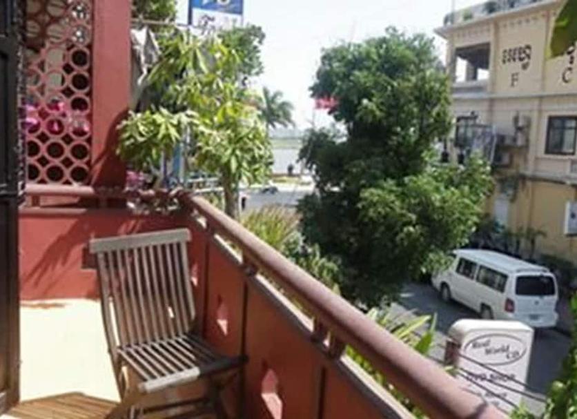 Balcony Photo