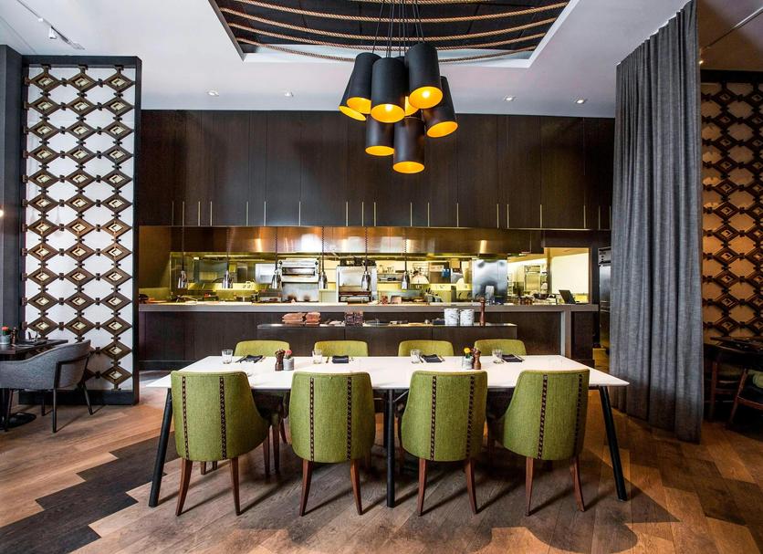 Restaurant Photo