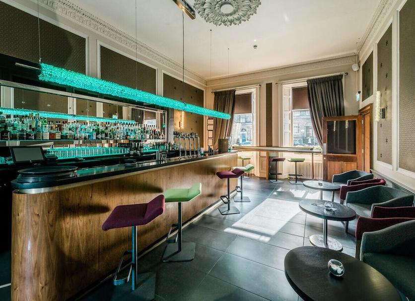 Bar Photo