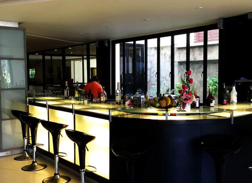 Bar Photo