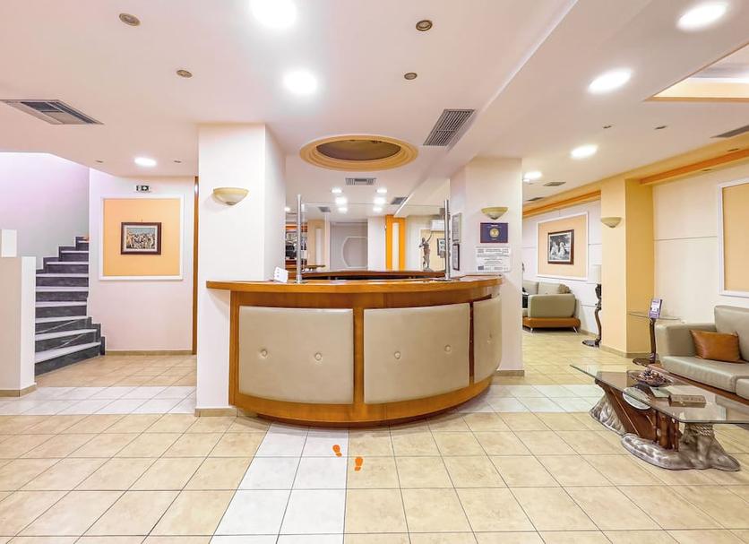 Front desk Photo