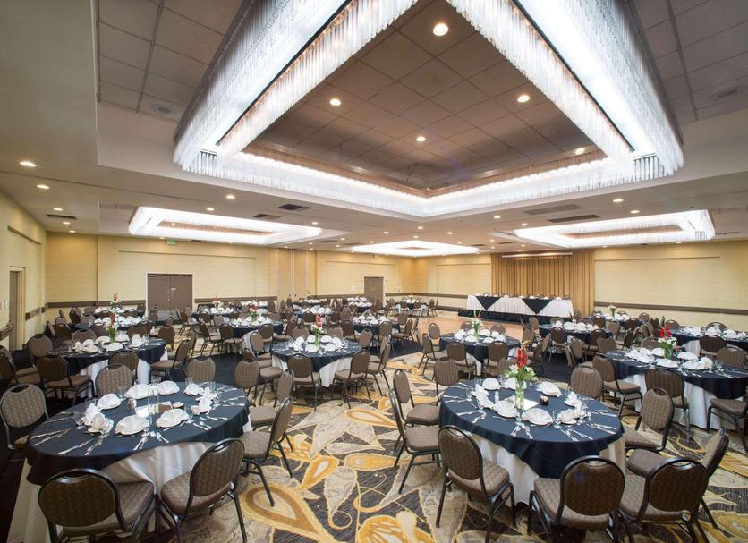 Banquet hall Photo