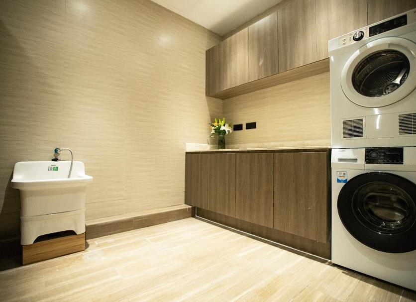 Laundry facility Photo