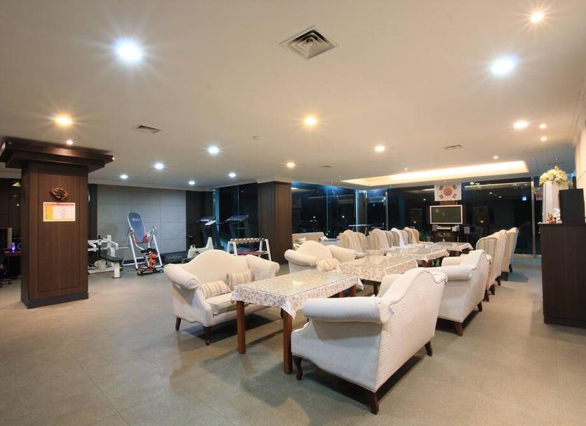 Lounge Photo
