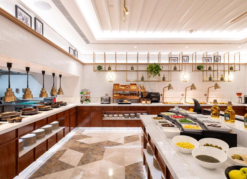 Buffet Photo