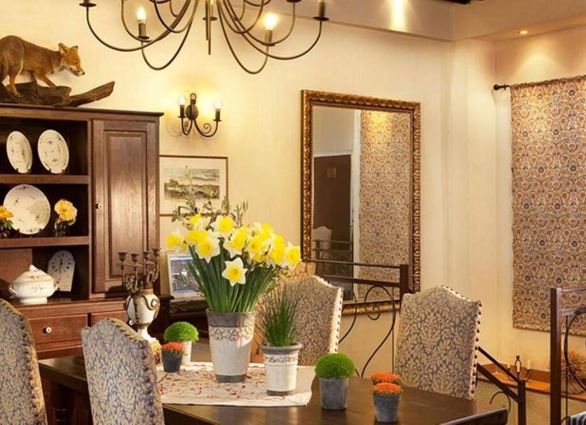 Dining room Photo