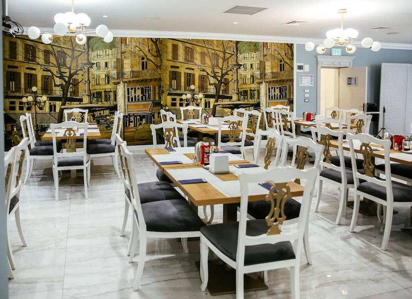 Restaurant Photo