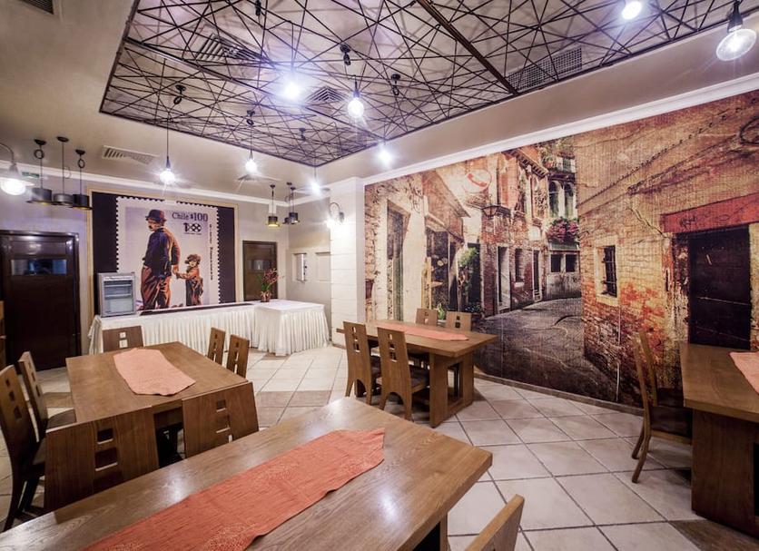 Restaurant Photo