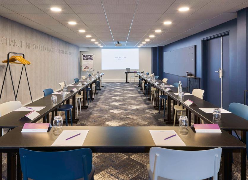 Conference room Photo
